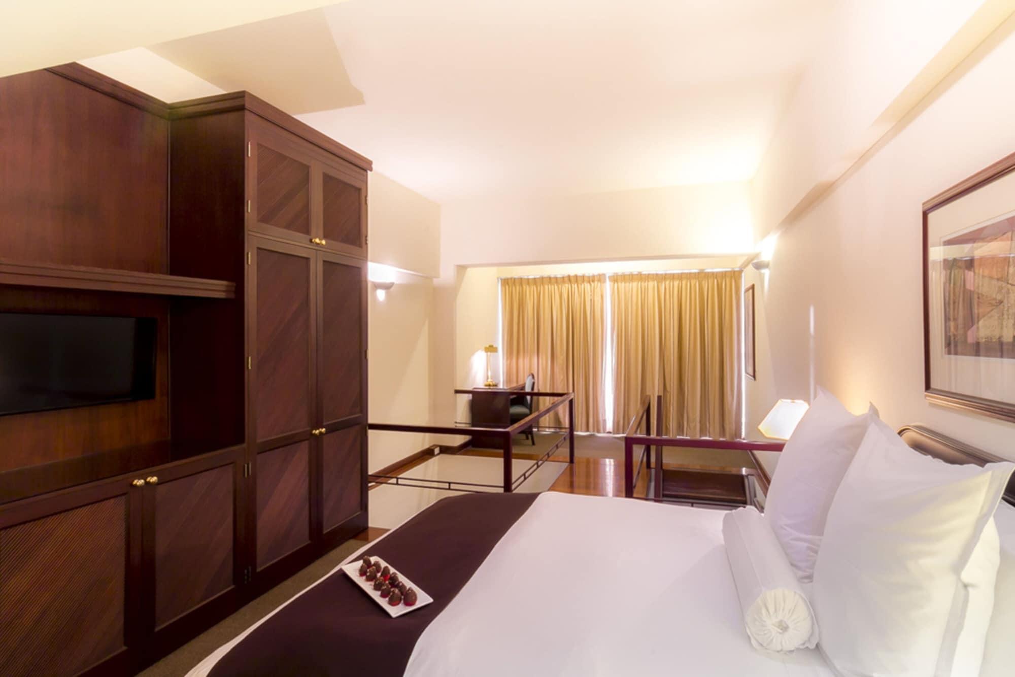 לימה Thunderbird Hotel Fiesta & Casino חדר תמונה