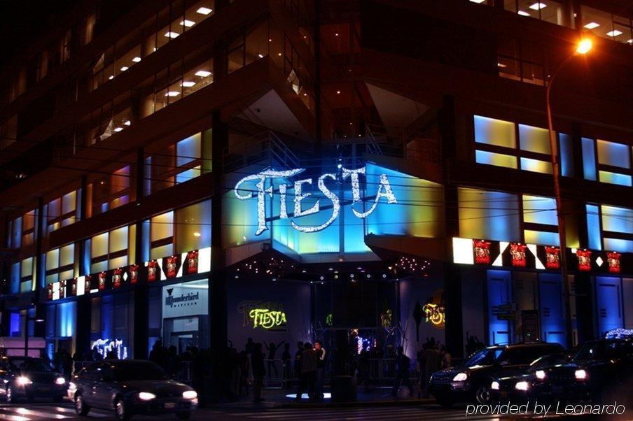לימה Thunderbird Hotel Fiesta & Casino מראה חיצוני תמונה