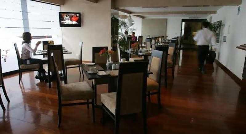 לימה Thunderbird Hotel Fiesta & Casino מראה חיצוני תמונה